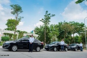 Private car transfer from Hoi An to Da Nang Airport( 1 way ) - Pick-up and Drop-off: How the Driver Finds You