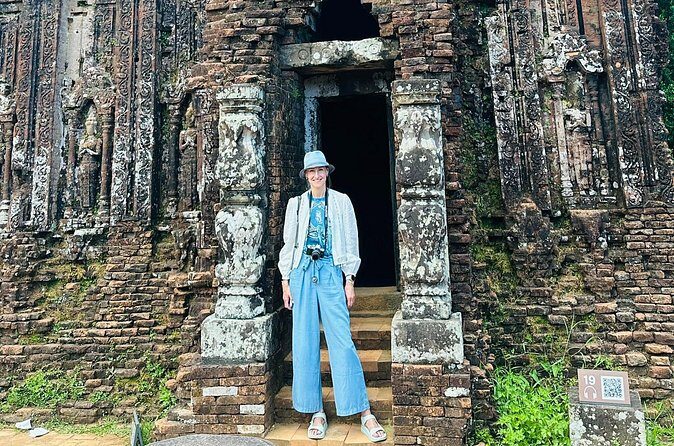 Private/ Group Tour: My Son Sanctuary - The Cham Dancing Show: Why It’s Placed After the Temples