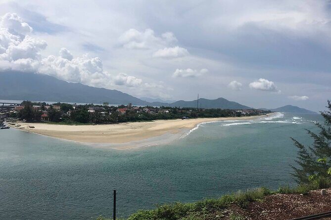Private Transfer Da nang or Hoi An To Hue Via Ba Na Hill Golden Bridge - Da Nang or Hoi An to Hue: the one-day shortcut with real sightseeing