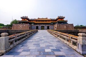 Round Trip: Da Nang/Hoi An – Hue with English-Speaking Driver - Route highlight: Hai Van Pass and why that first leg matters