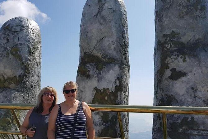Shore Excursion CHAN MAY or TIEN SA to GOLDEN BRIDGE, MARBLE MOUTAIN,LADY BUDDHA - Golden Bridge’s giant hands and the best photo odds