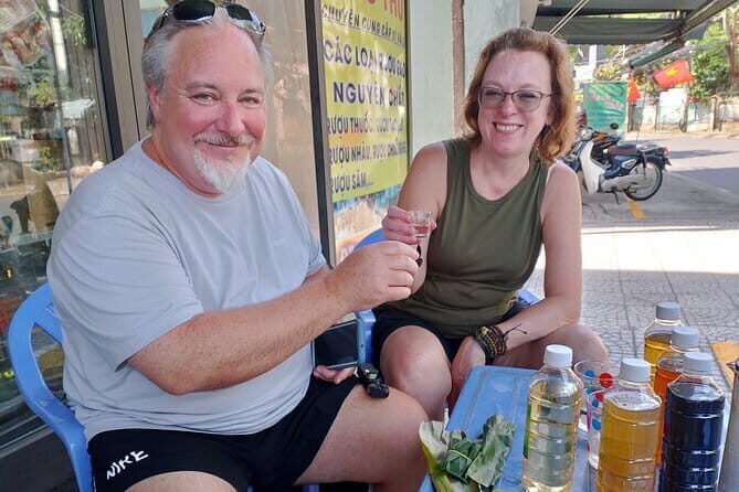 Sunset/Sunrise Lady Buddha or Marble Mountain with Foodie Tour - Stop 1: An Long Temple and a quick hit of old Da Nang