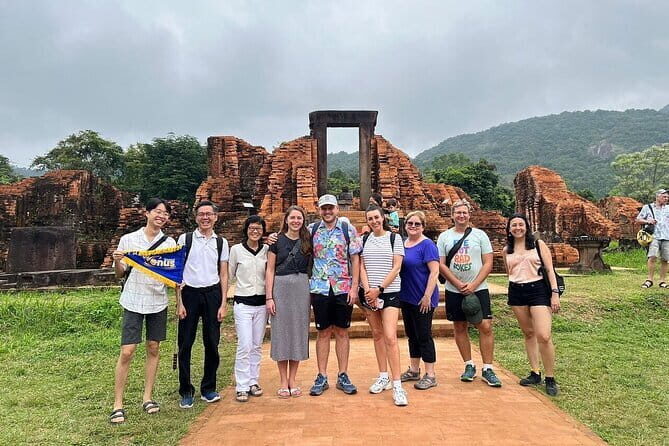 Sunset/Sunrise Lady Buddha or Marble Mountain with Foodie Tour - Your guide matters: the difference between eating and understanding