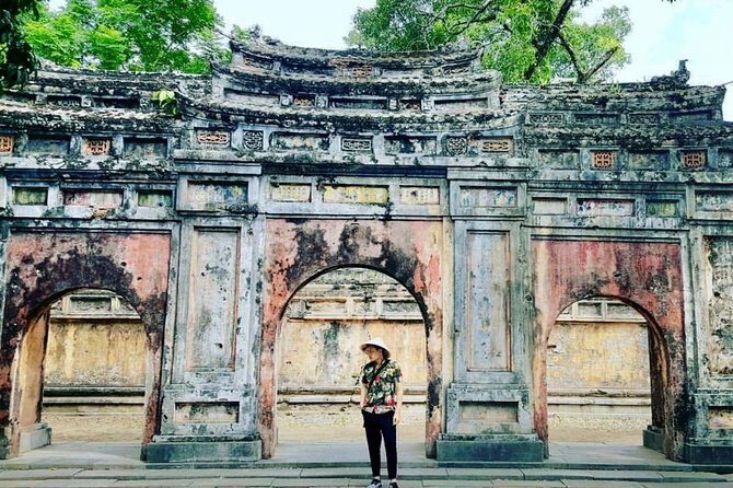 Transfer from Da Nang to Hue - Private Da Nang-to-Hue Transfer: 130 km, About 3 Hours Door-to-Door