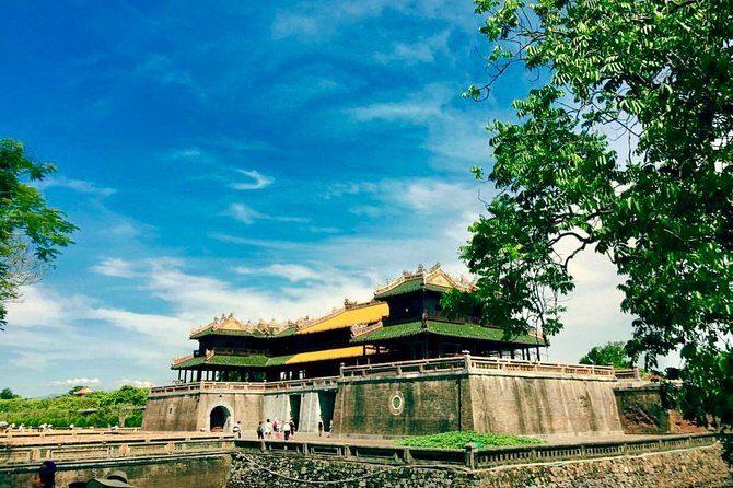 Transfer from Da Nang to Hue - Lang Co Beach stop: a free breather that actually helps